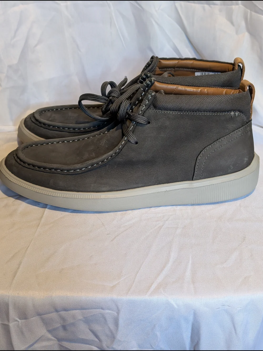 Clarks Men's Nubuck Chukka Boots in Gray with Tan Accents